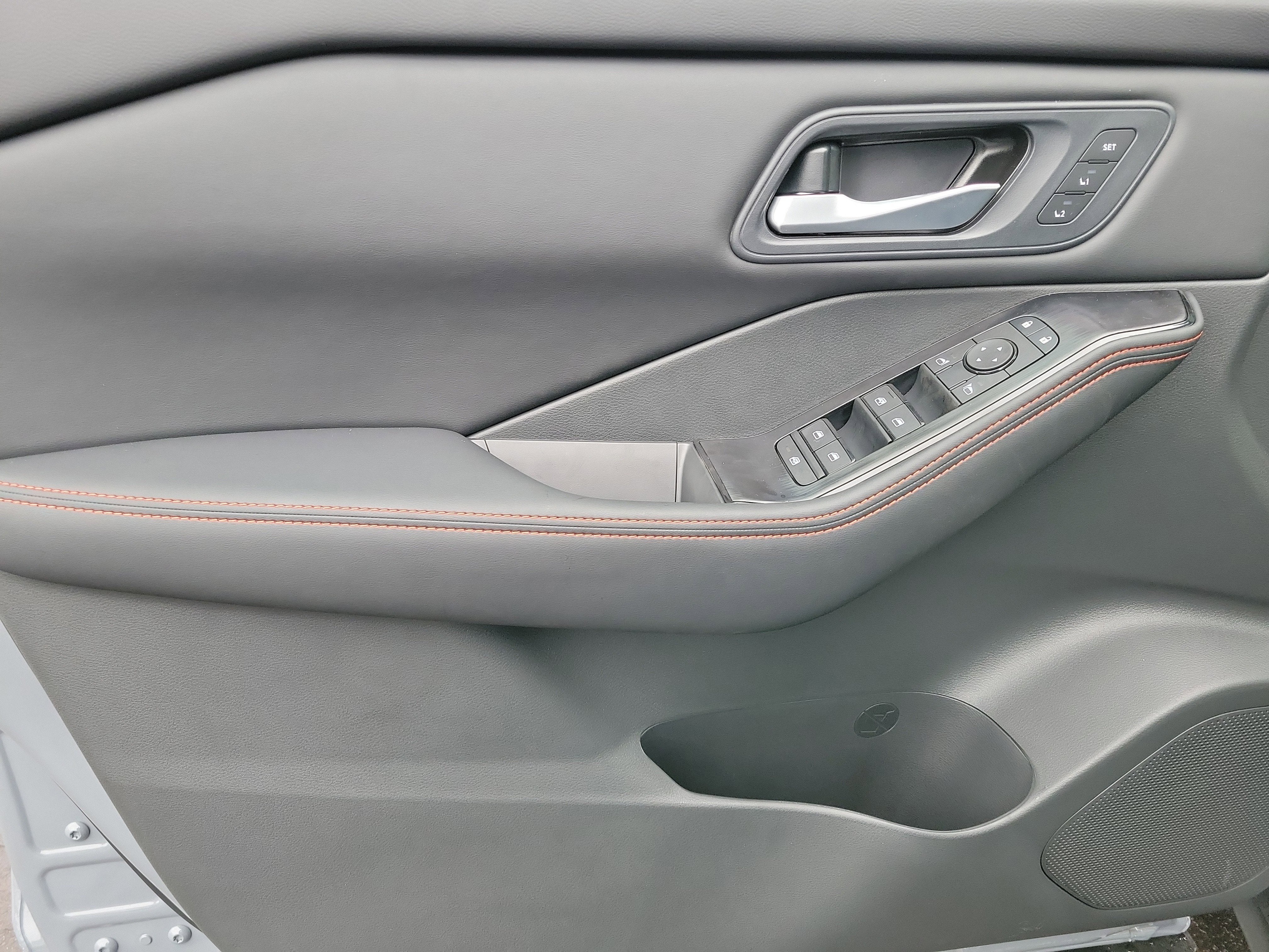 2026 Nissan Rogue Rock Creek®