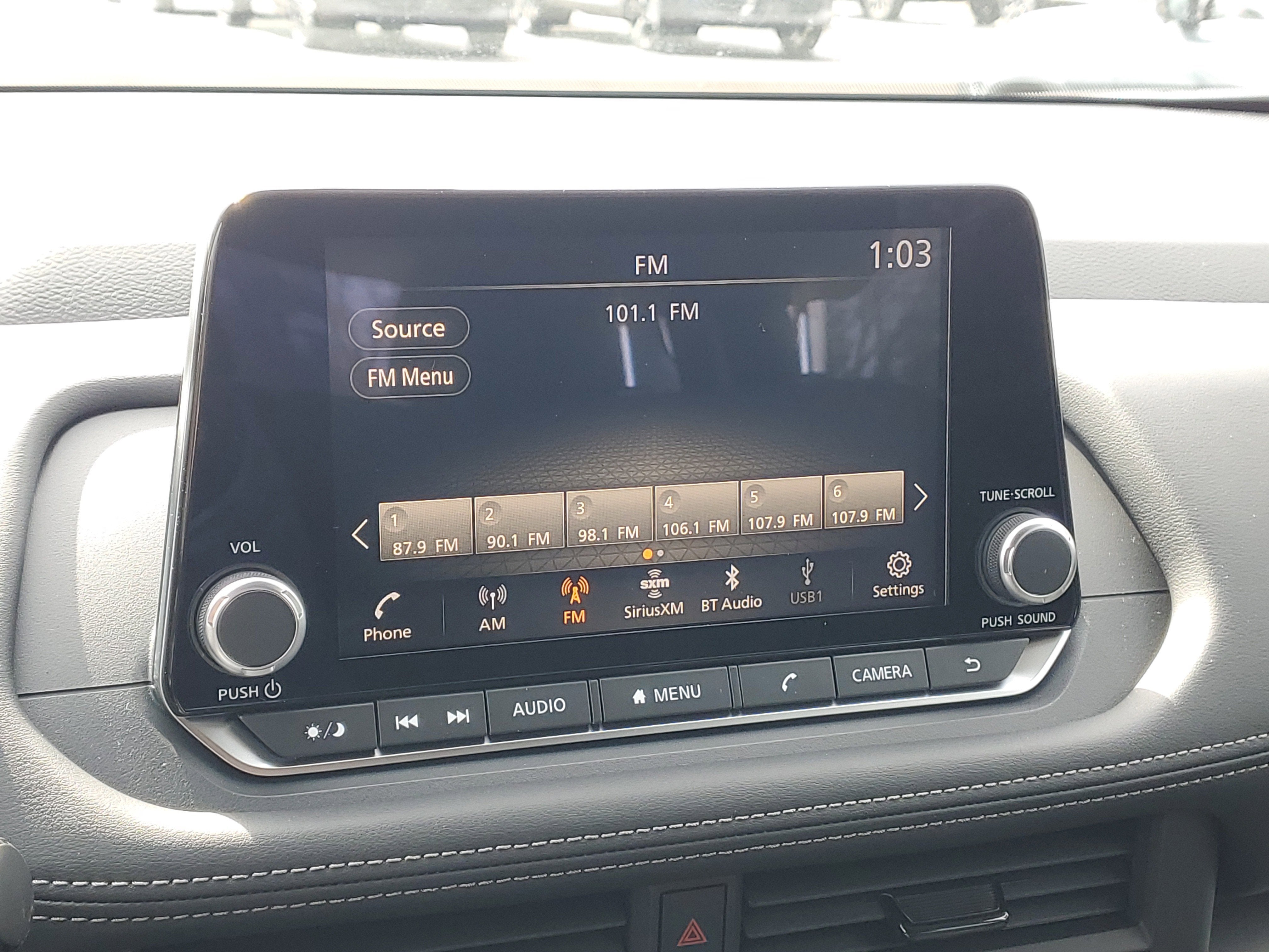 2026 Nissan Rogue SV