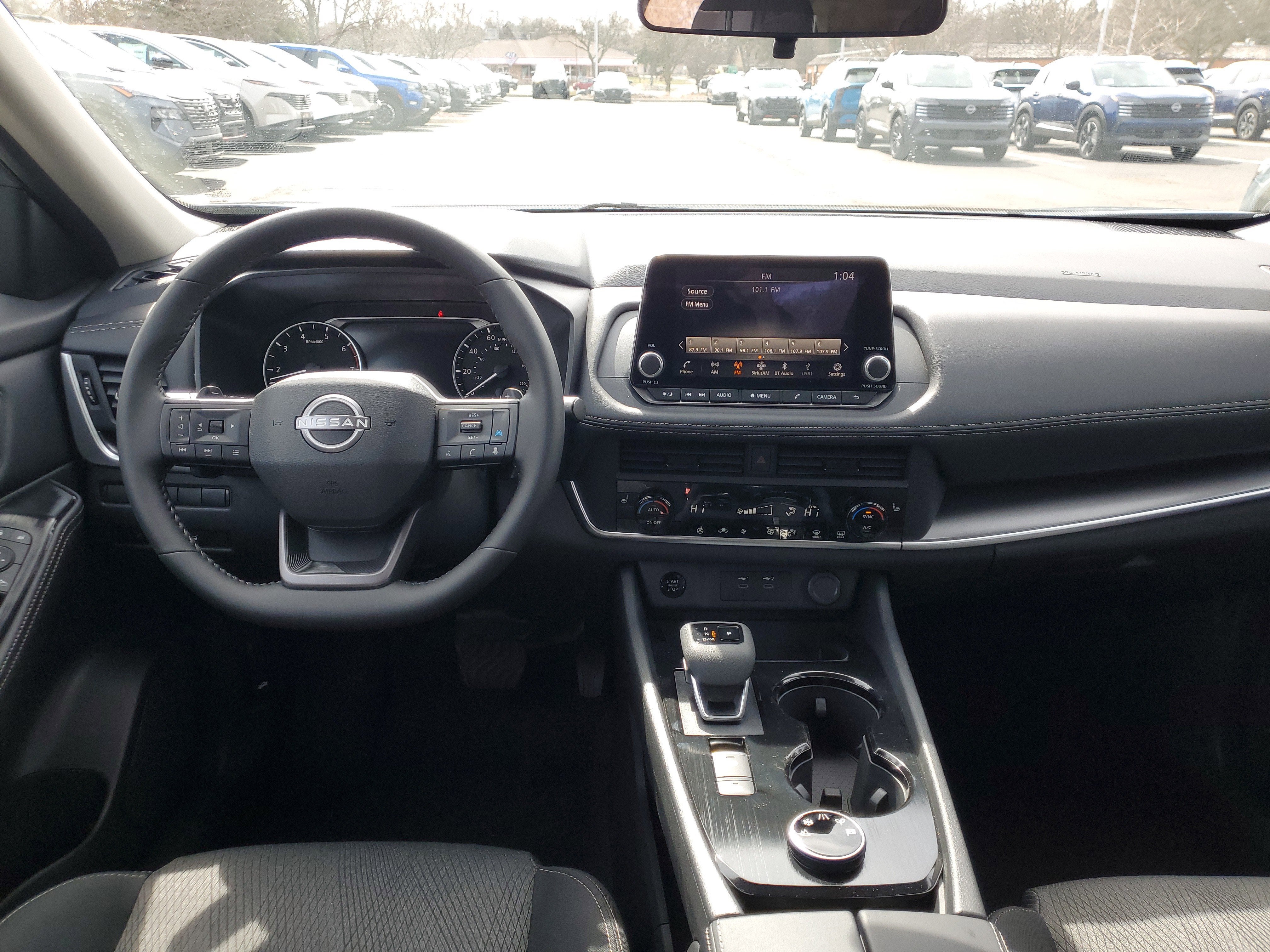 2026 Nissan Rogue SV