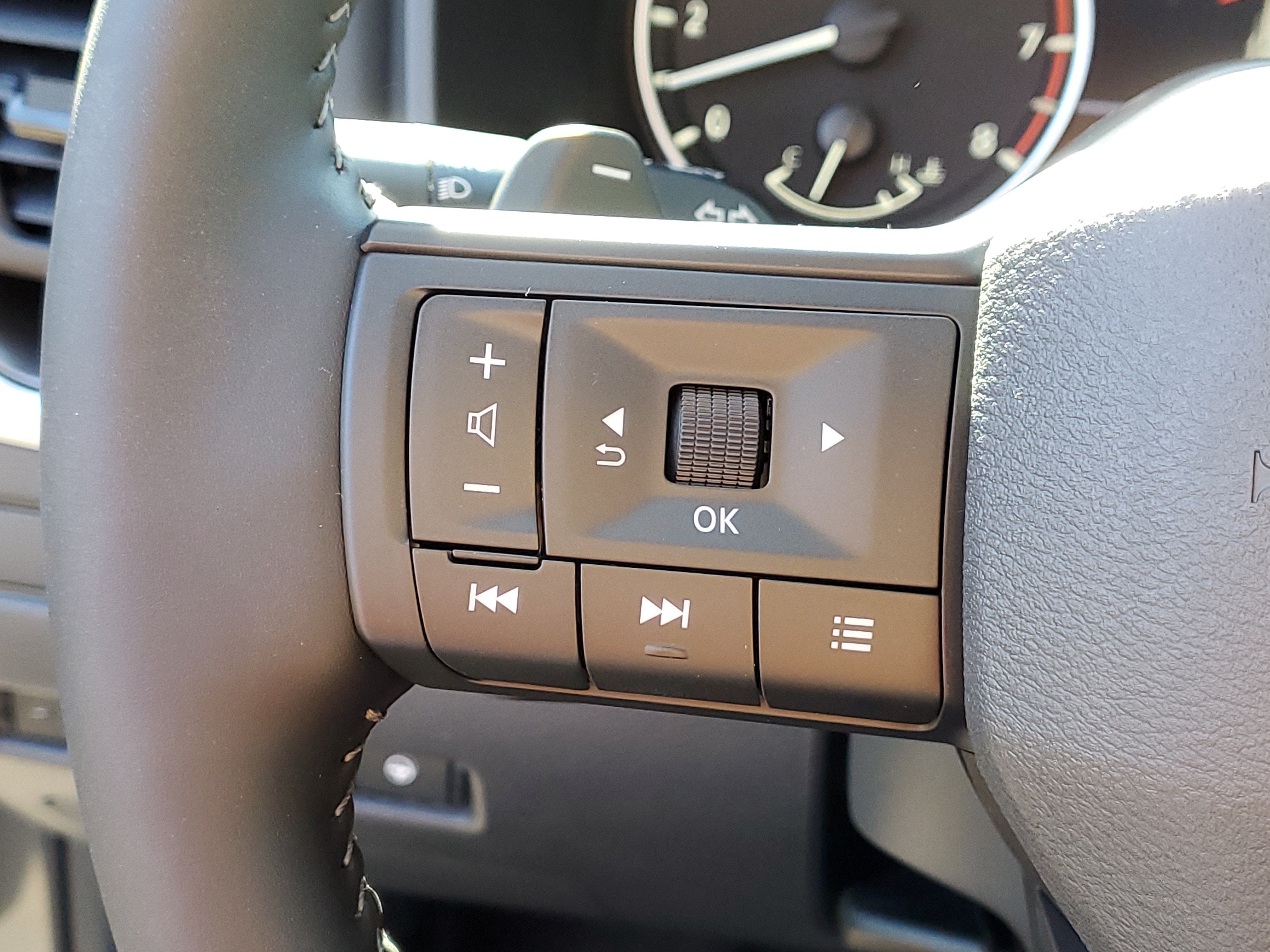 2026 Nissan Rogue Dark Armor™