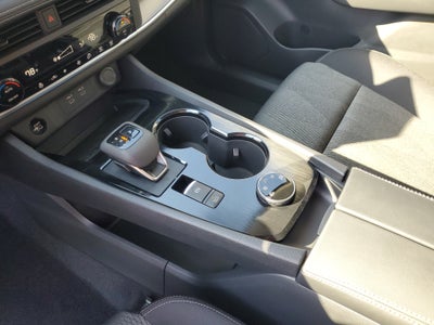 2027 Nissan Rogue SV