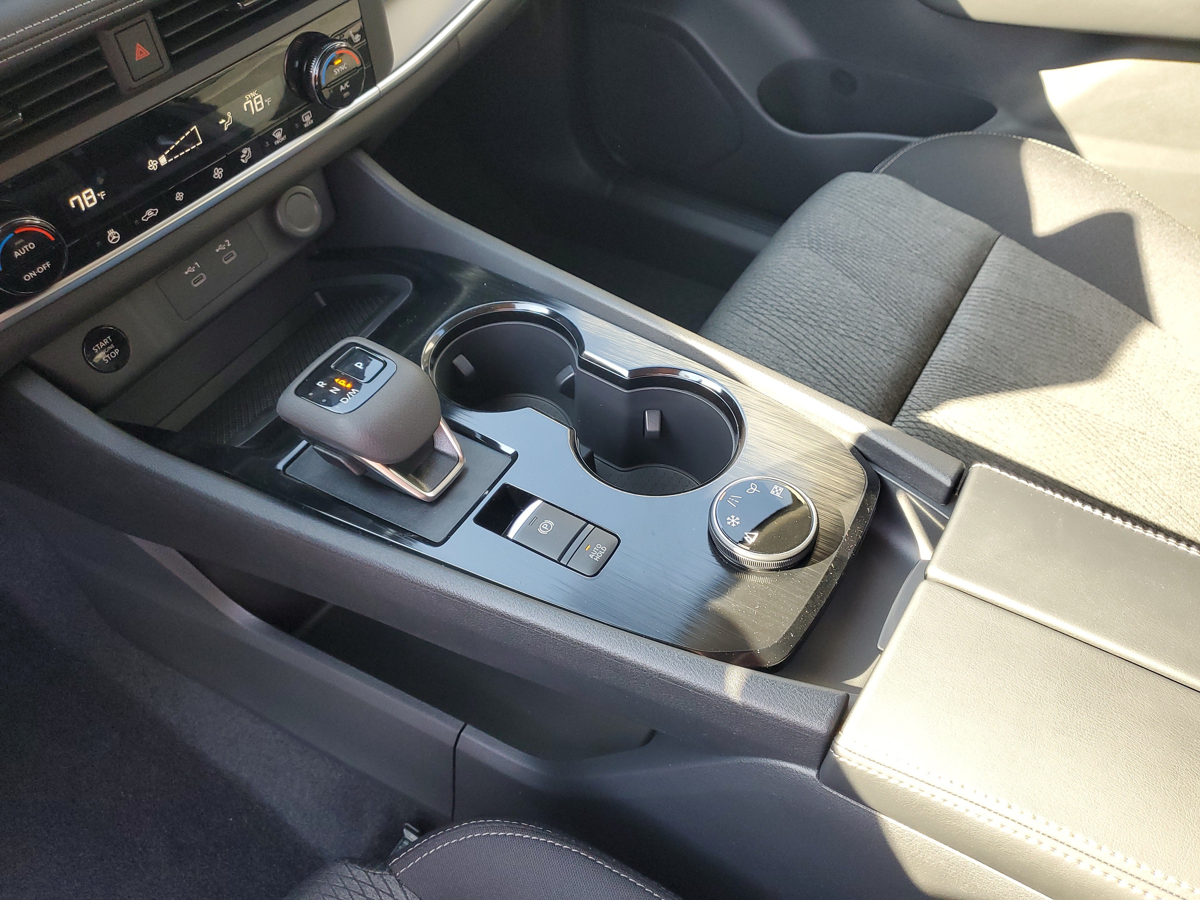 2027 Nissan Rogue SV