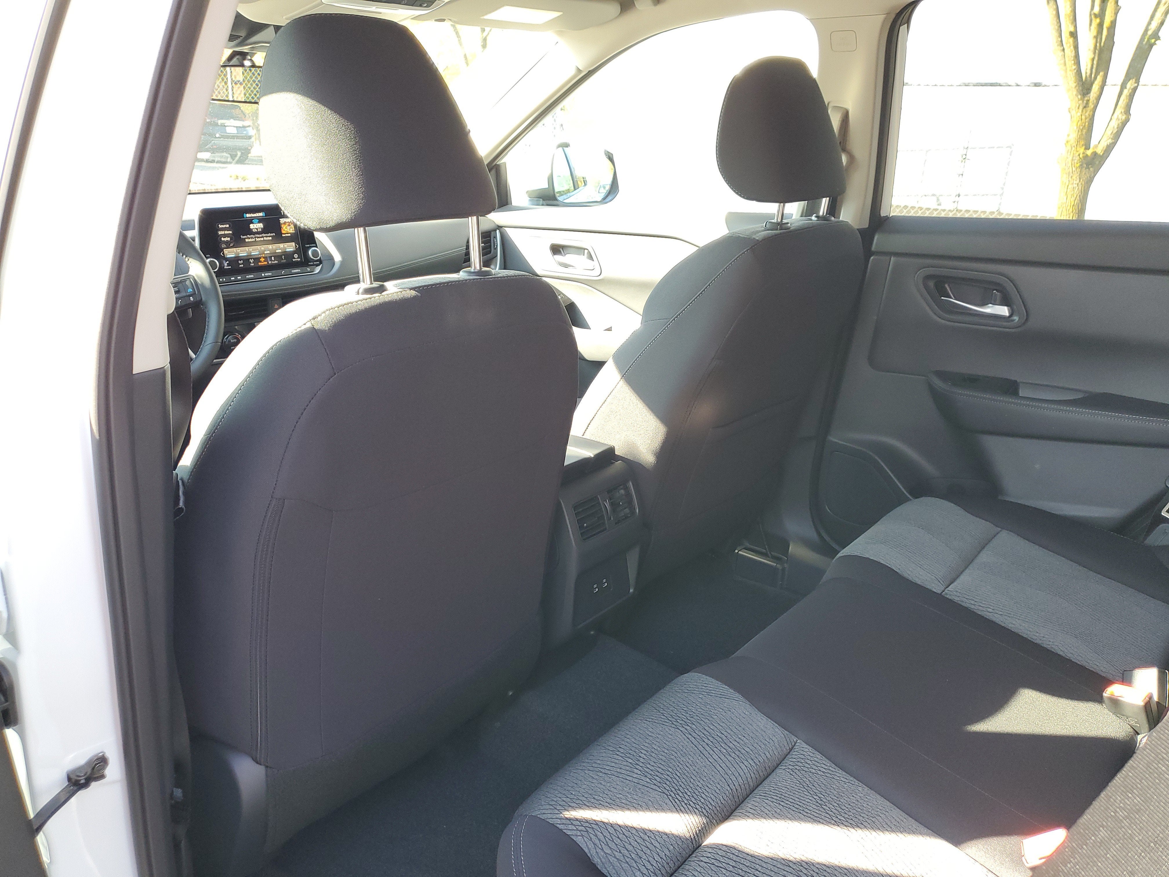 2027 Nissan Rogue SV