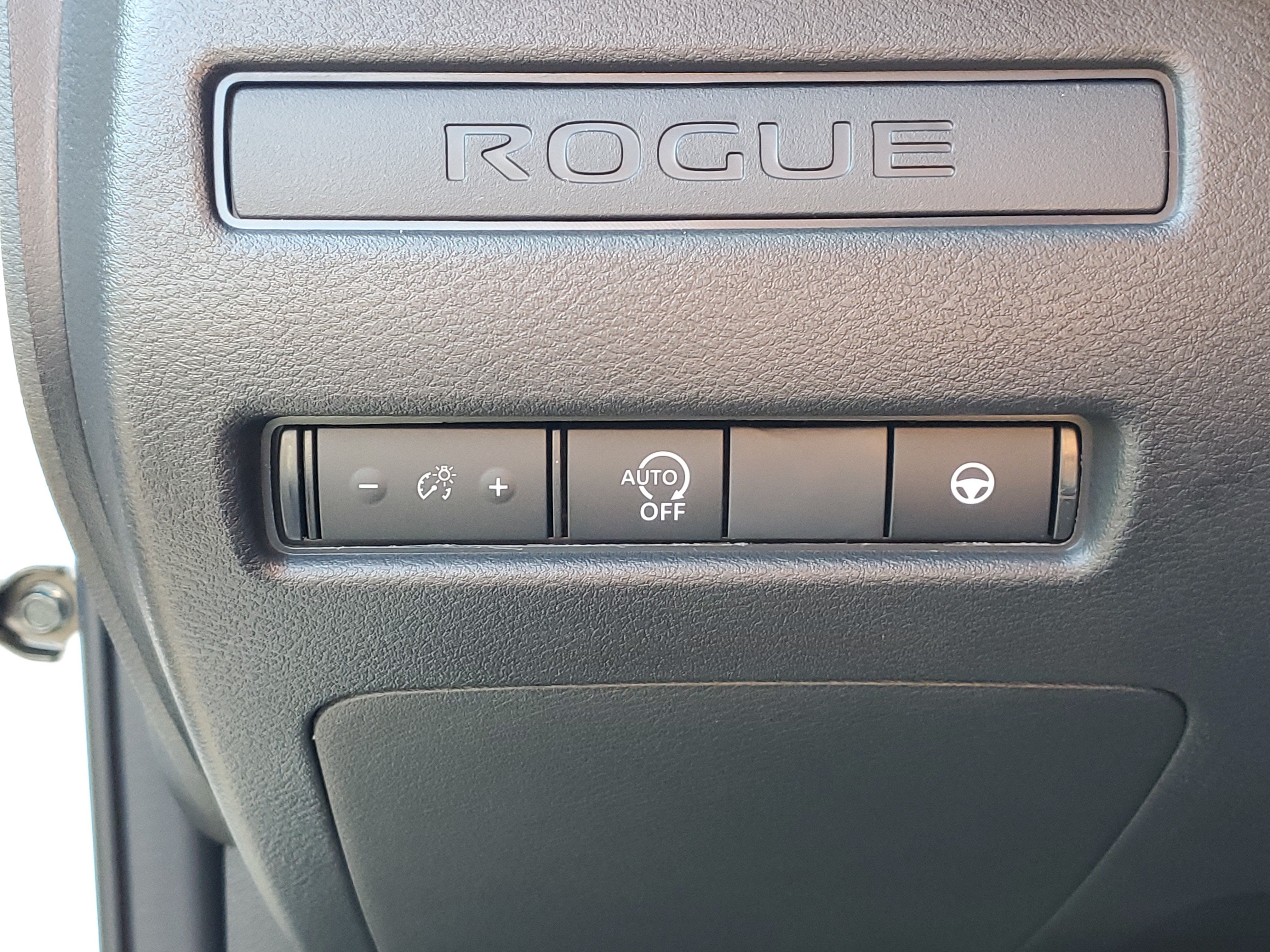 2027 Nissan Rogue SV