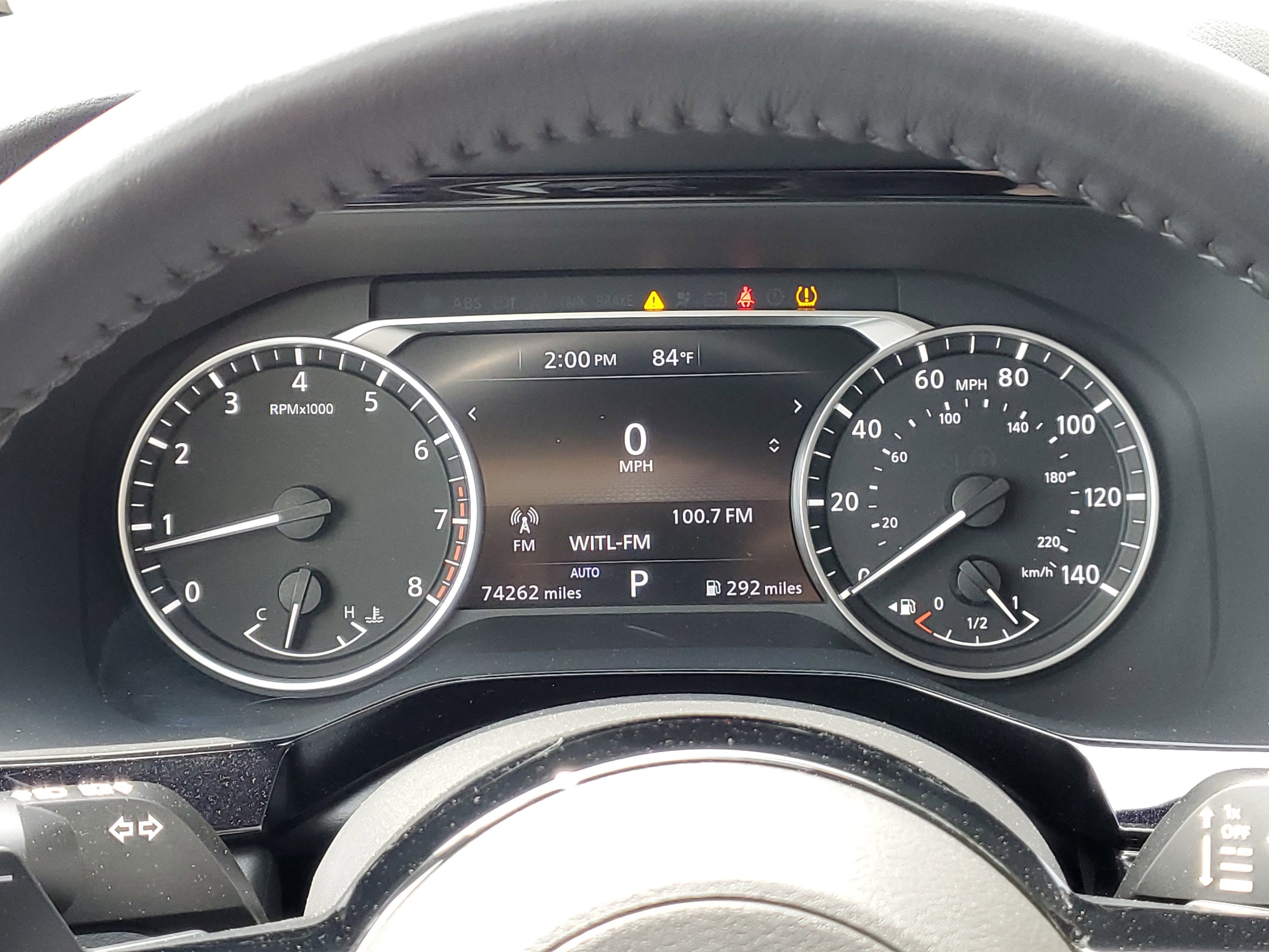 2022 Nissan Pathfinder SV