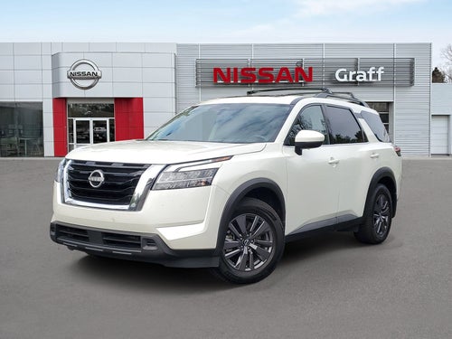2022 Nissan Pathfinder SV