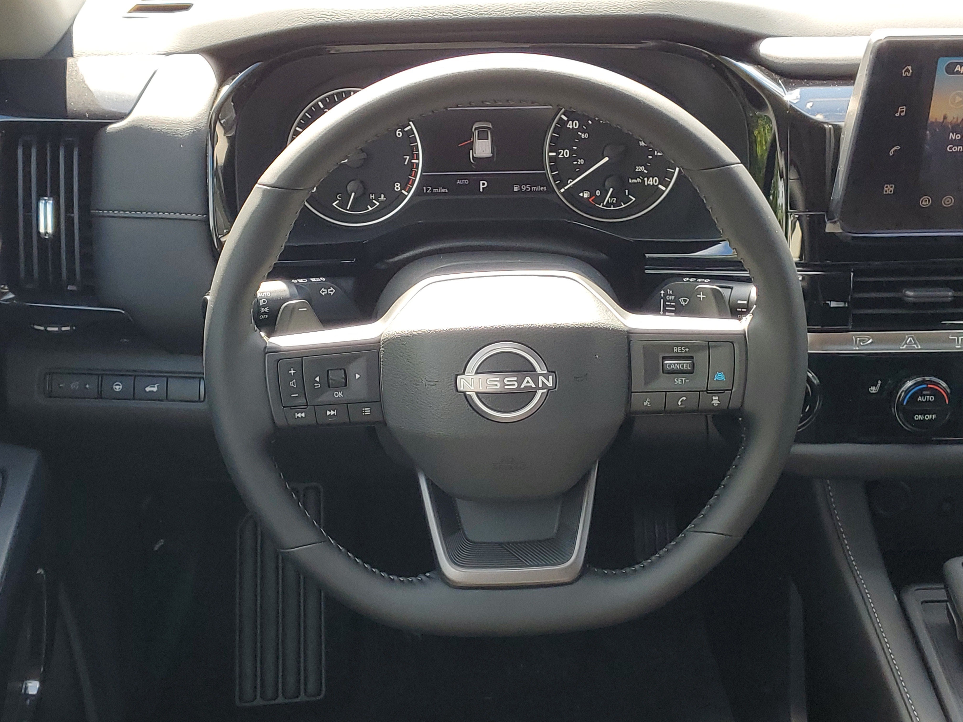 2026 Nissan Pathfinder SV