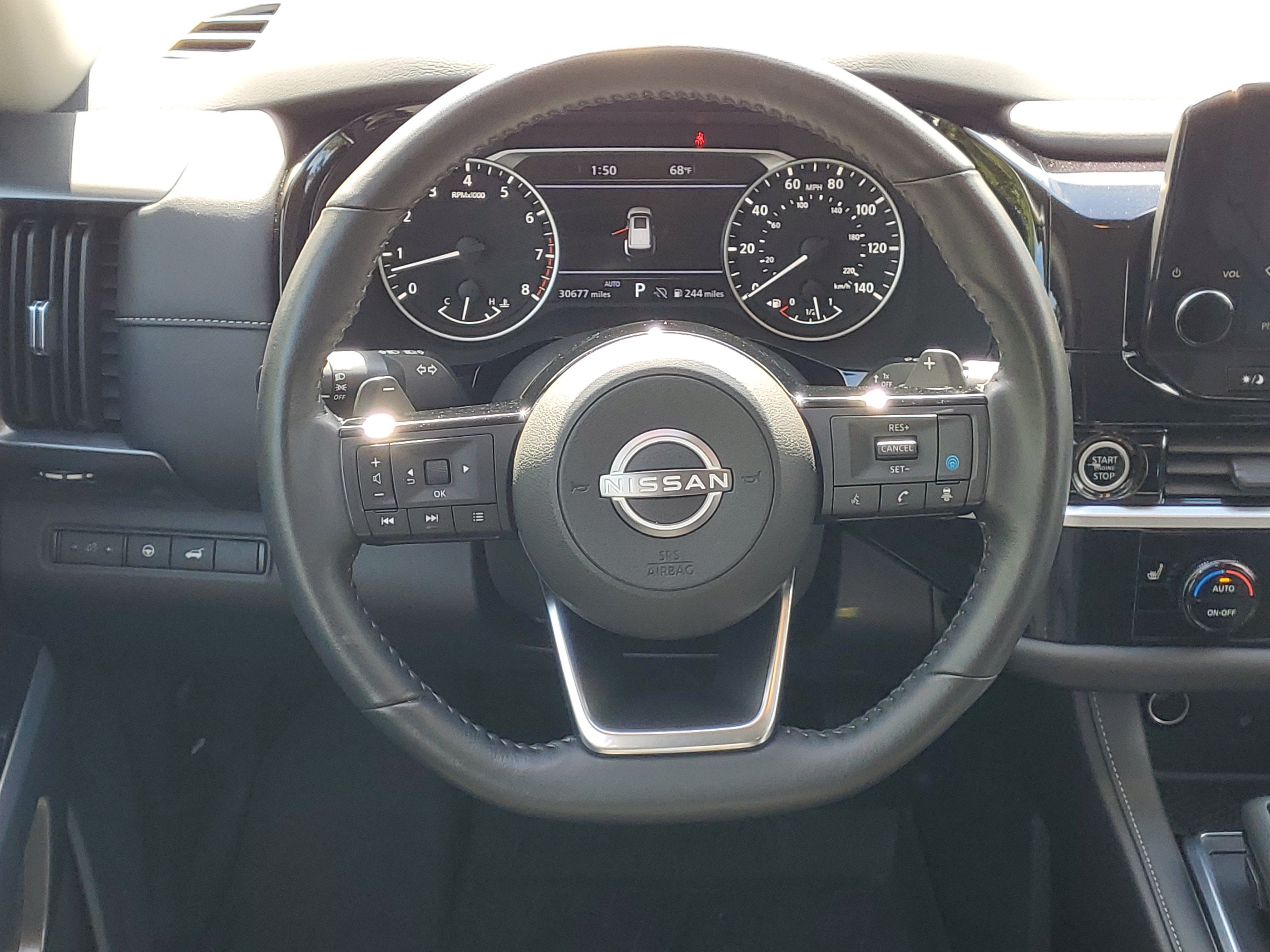 2023 Nissan Pathfinder SL