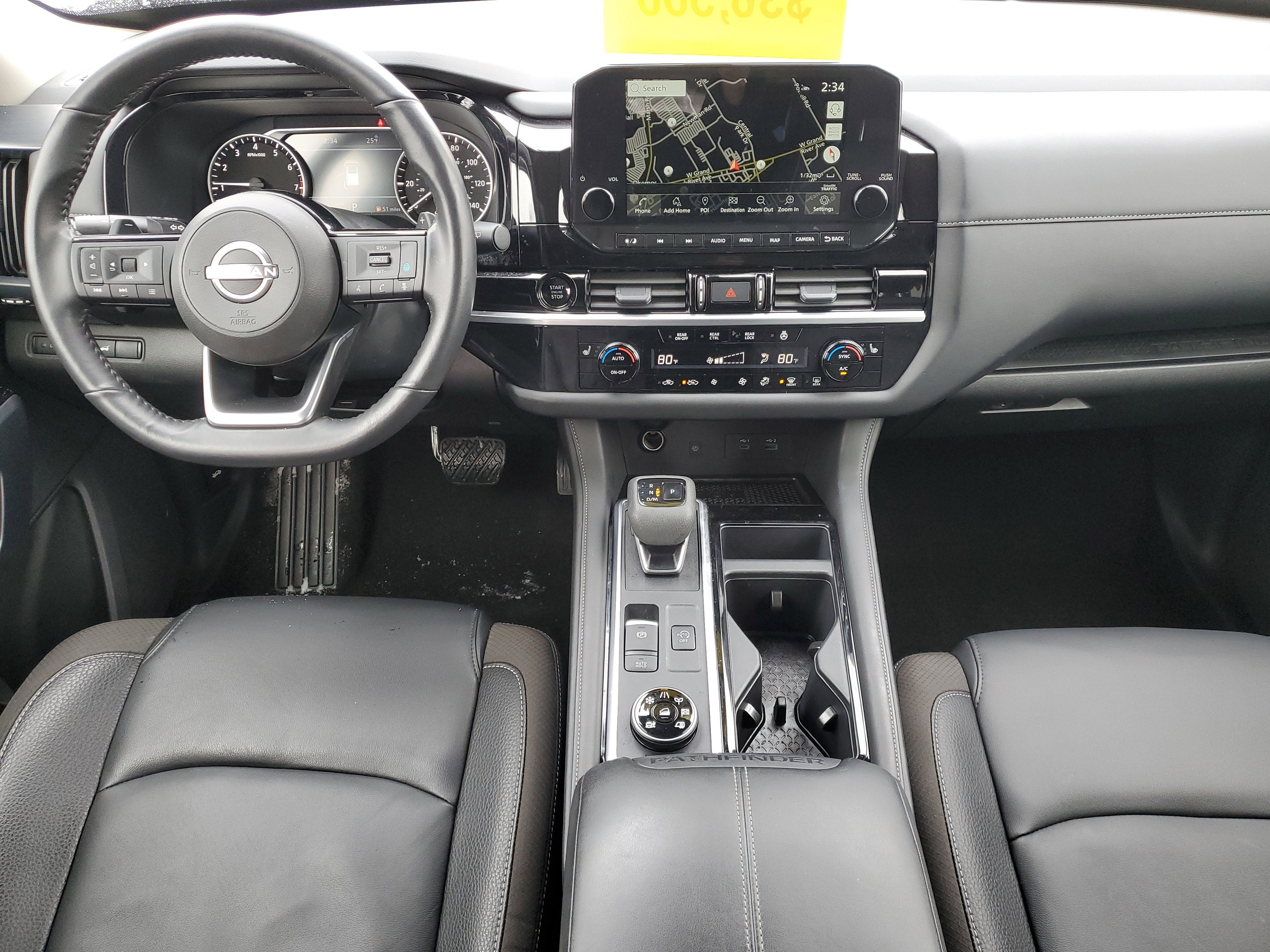 2025 Nissan Pathfinder SL