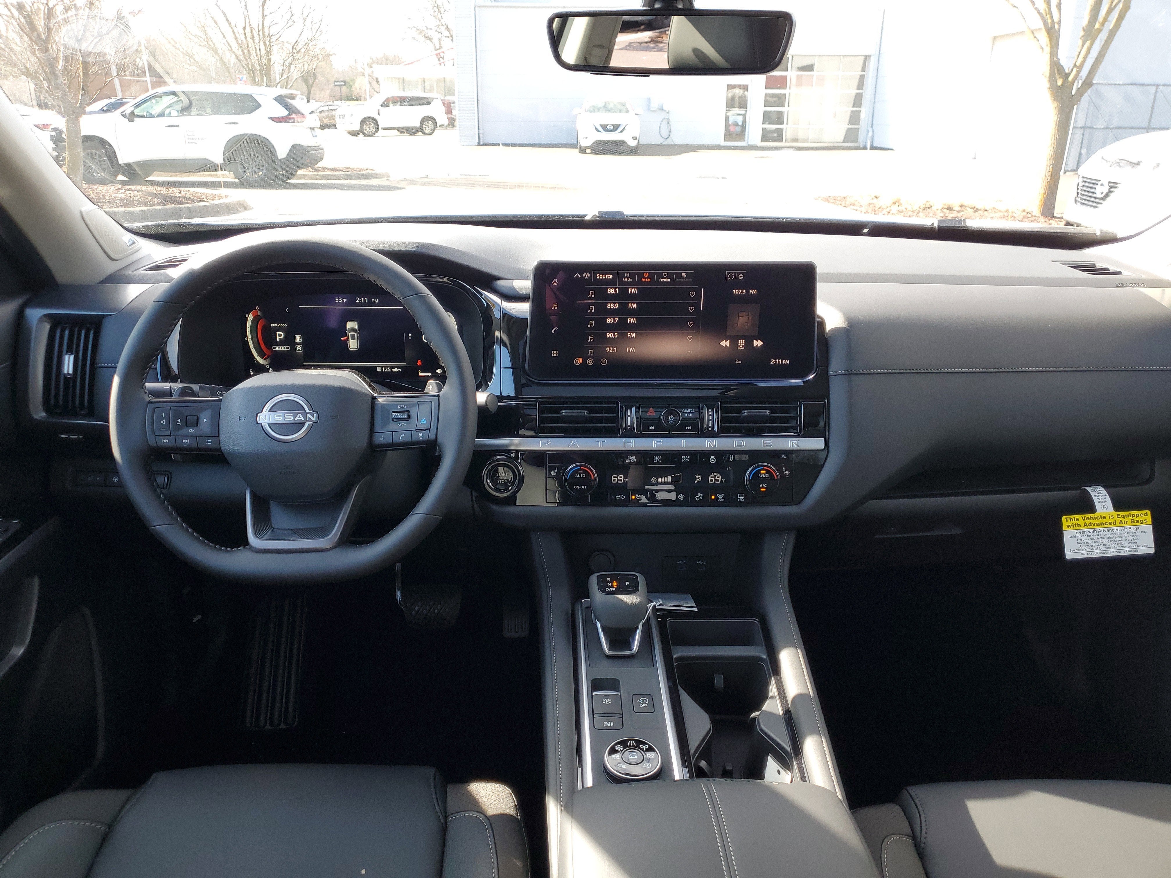 2026 Nissan Pathfinder SL