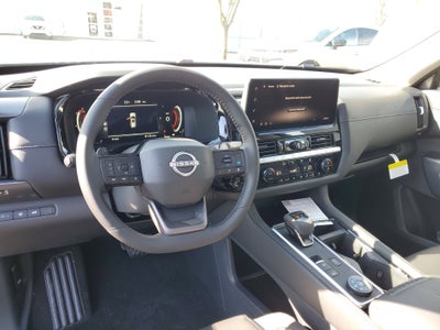 2026 Nissan Pathfinder SL