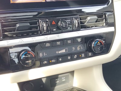 2026 Nissan Pathfinder SL