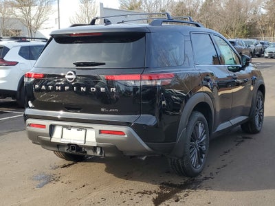 2026 Nissan Pathfinder SL