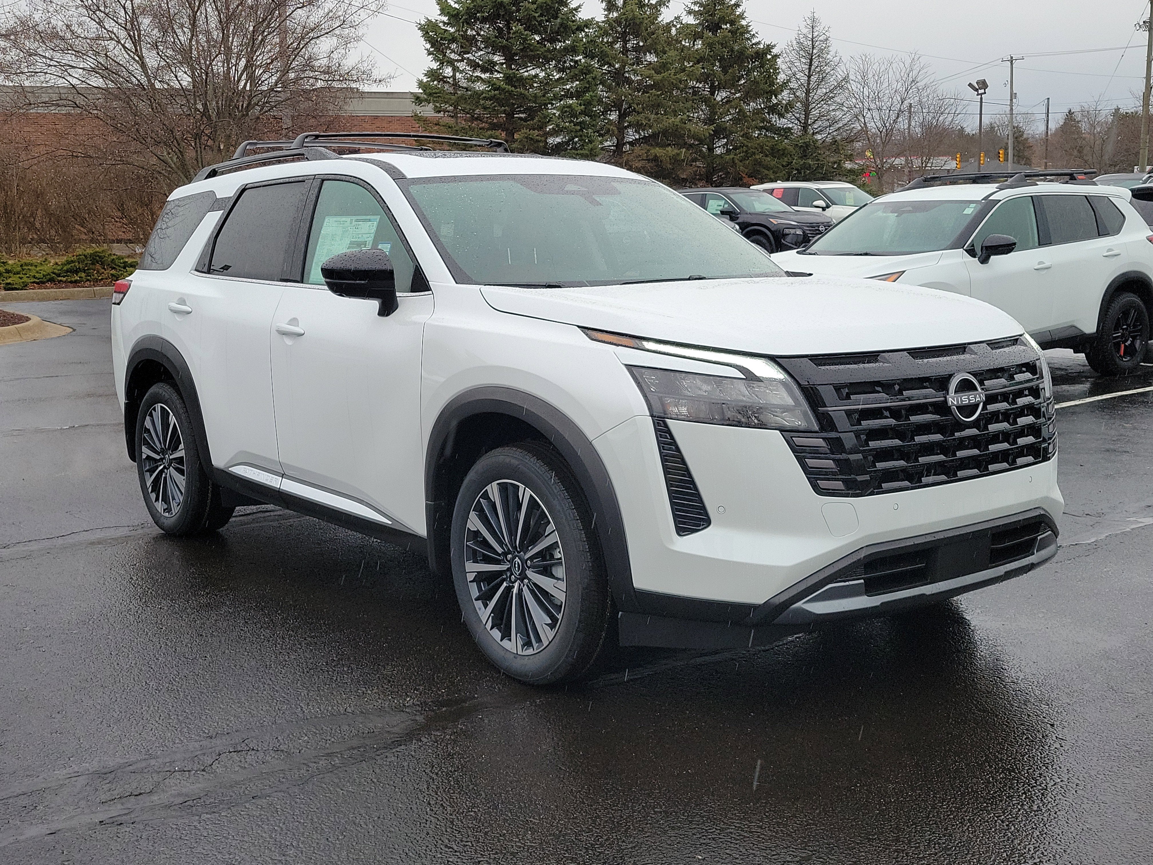 2026 Nissan Pathfinder Platinum