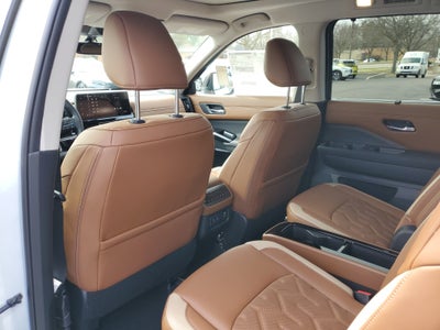 2026 Nissan Pathfinder Platinum