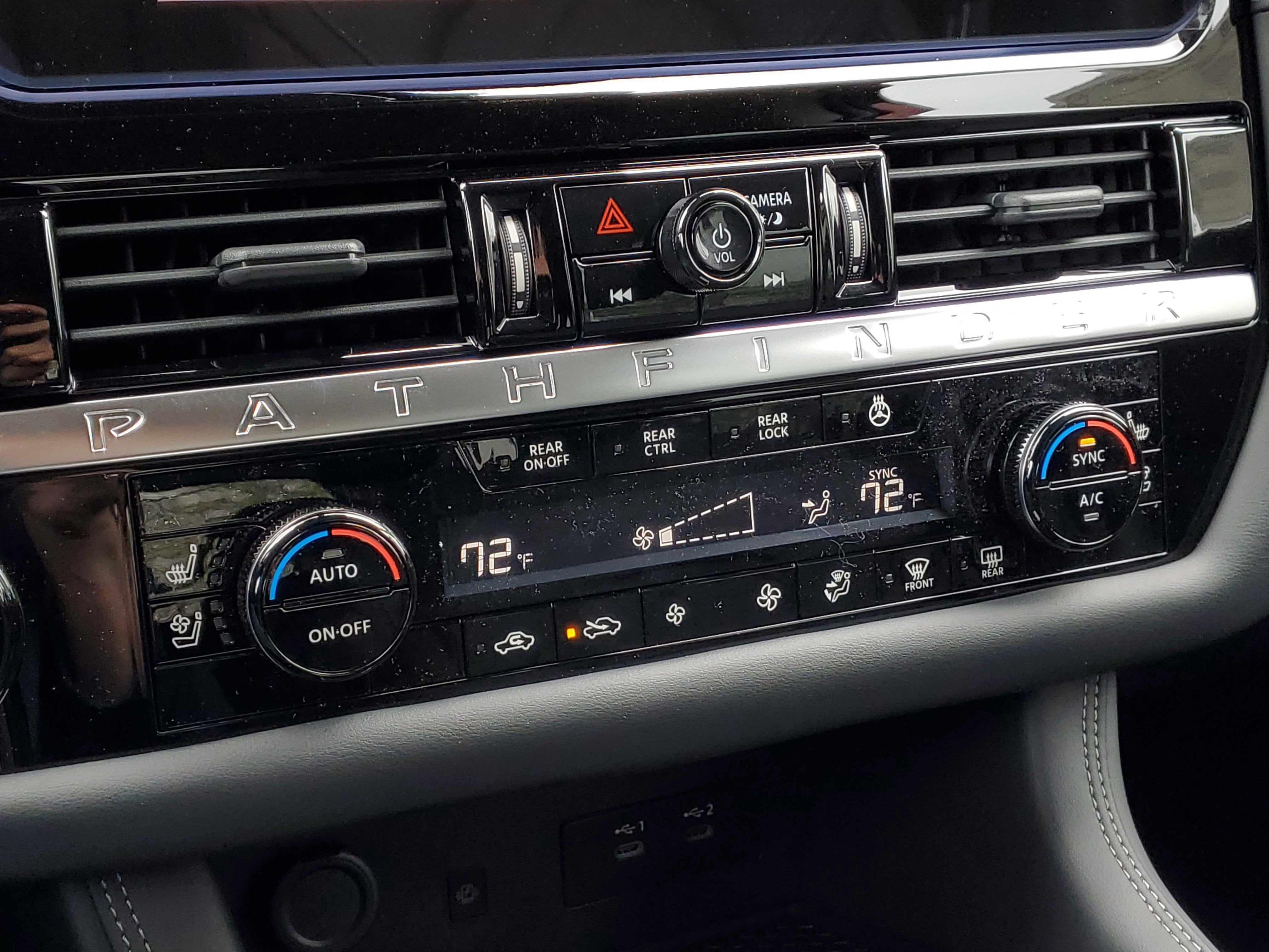 2026 Nissan Pathfinder Platinum