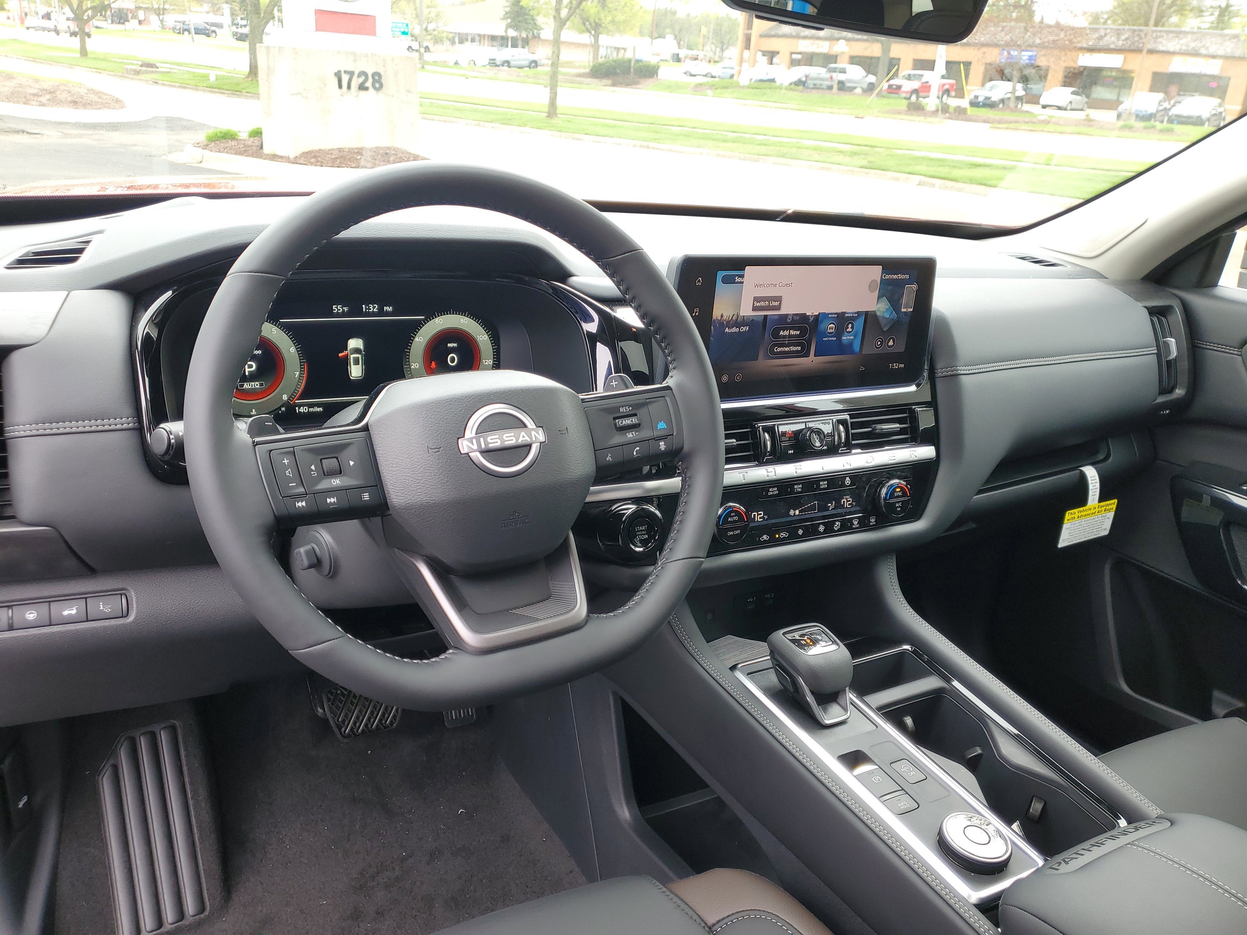 2026 Nissan Pathfinder Platinum