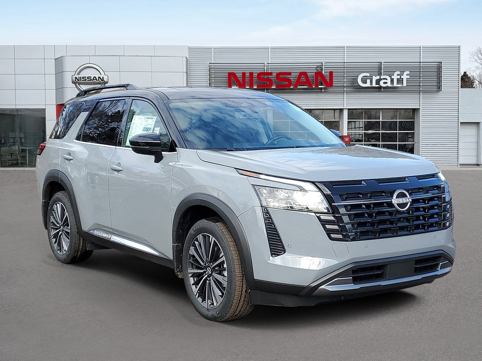 2026 Nissan Pathfinder Platinum