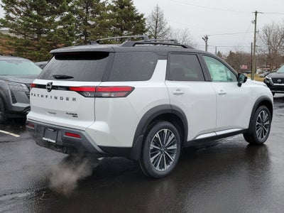 2026 Nissan Pathfinder Platinum