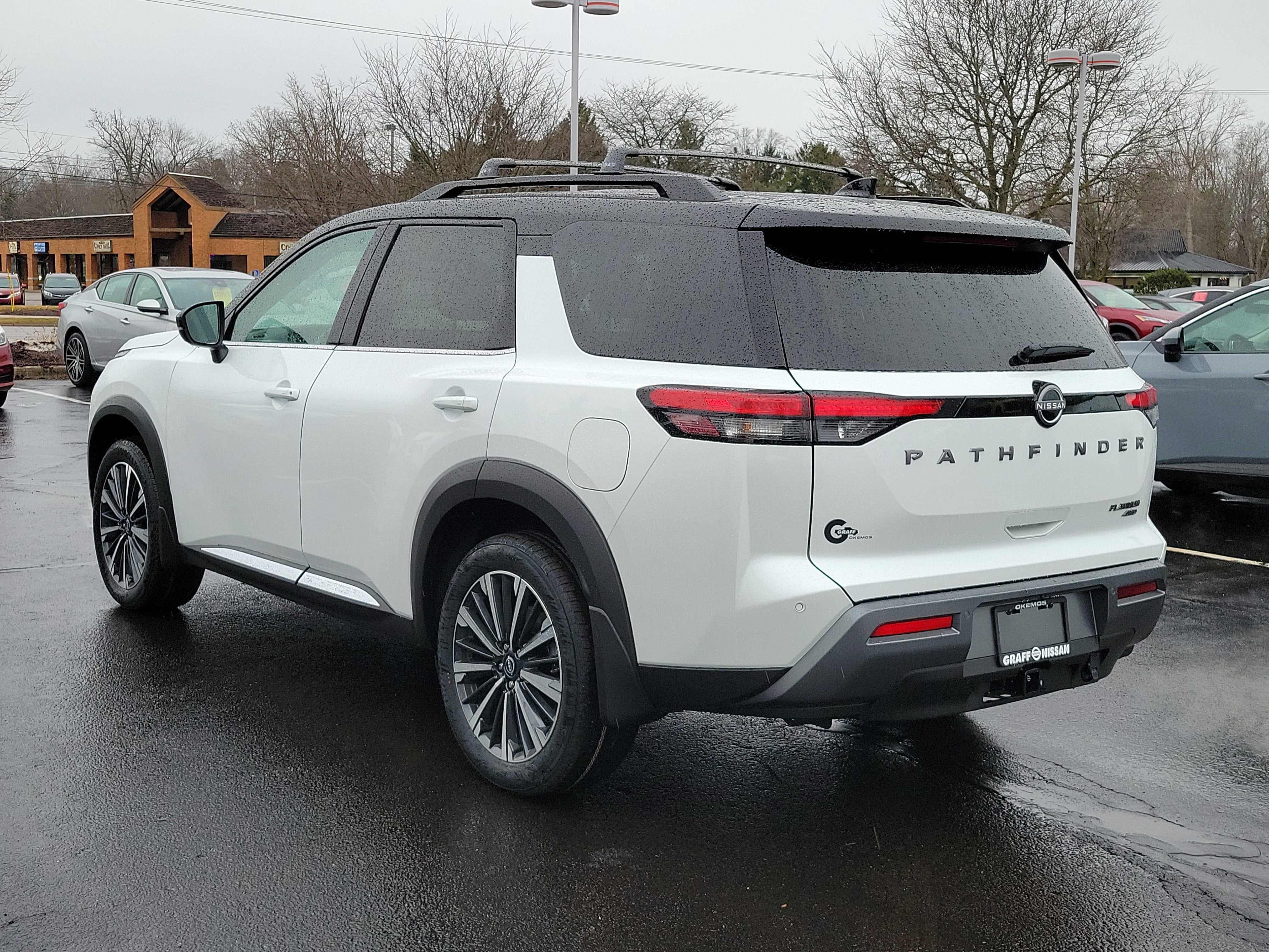 2026 Nissan Pathfinder Platinum