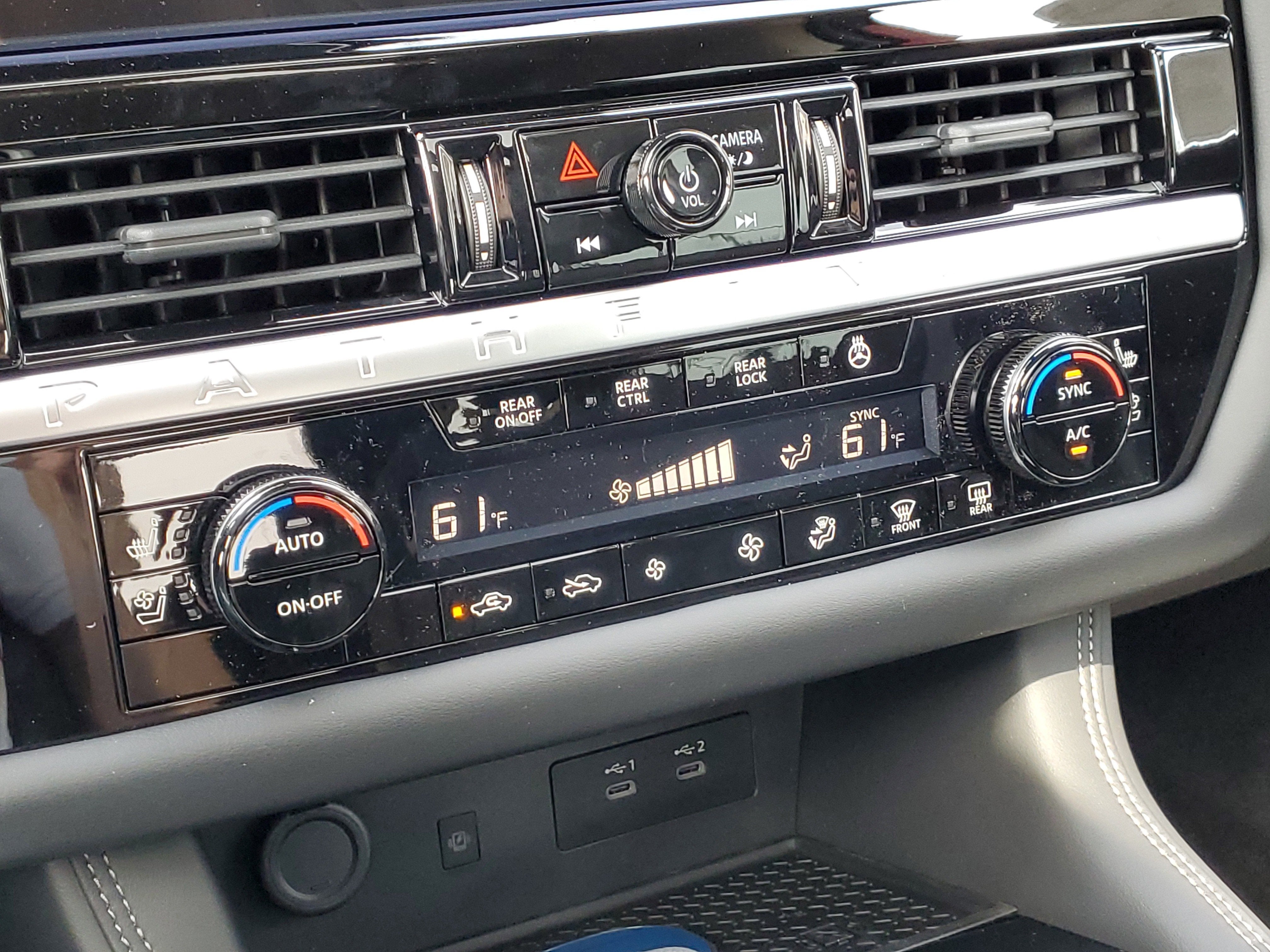 2026 Nissan Pathfinder Platinum