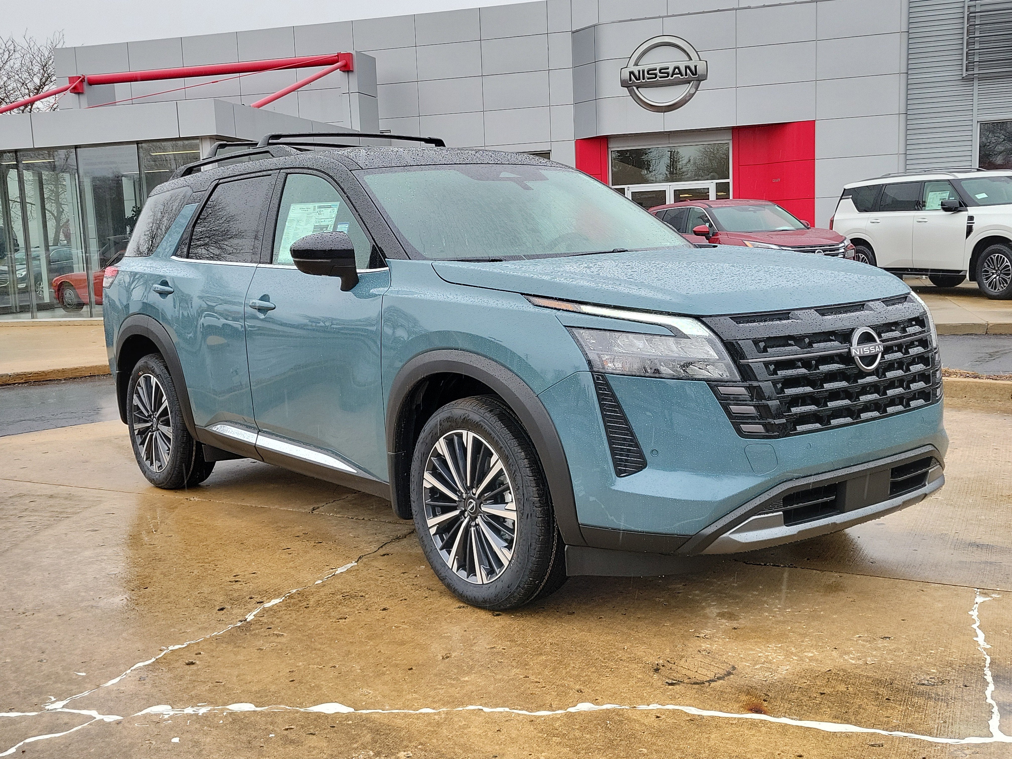 2026 Nissan Pathfinder Platinum