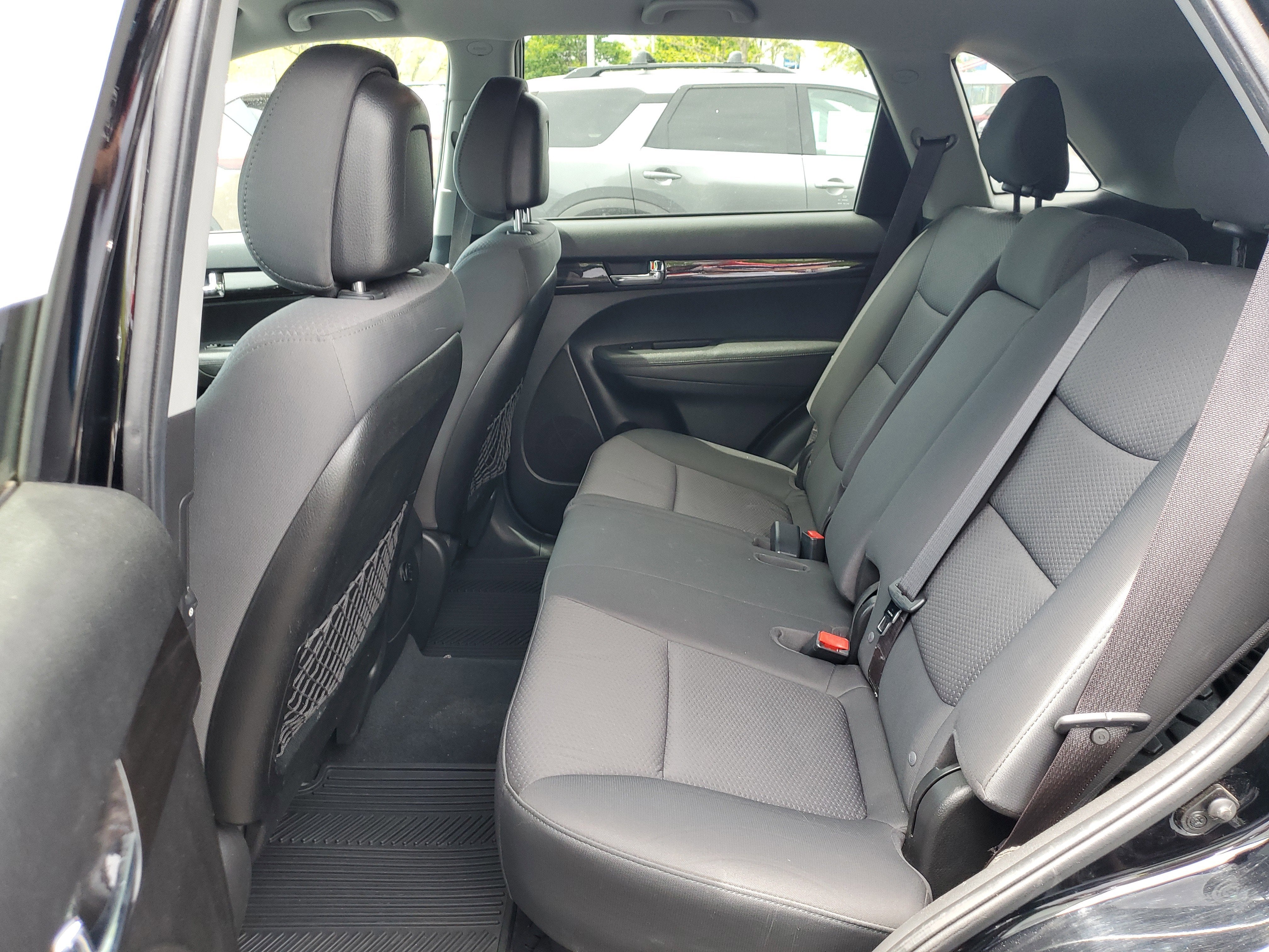 2012 Kia Sorento LX