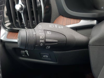 2022 Volvo S60 Momentum