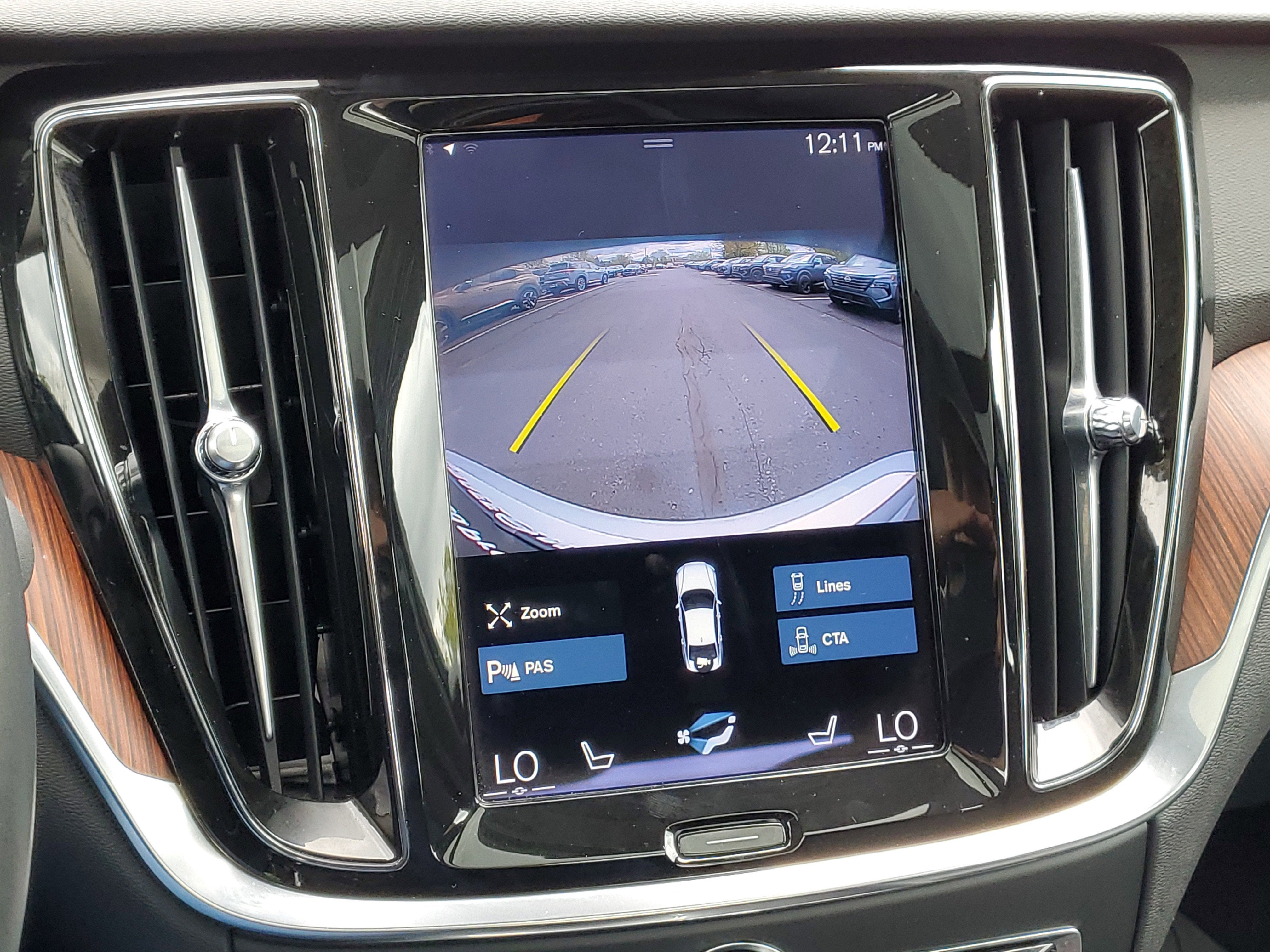 2022 Volvo S60 Momentum