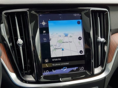 2022 Volvo S60 Momentum