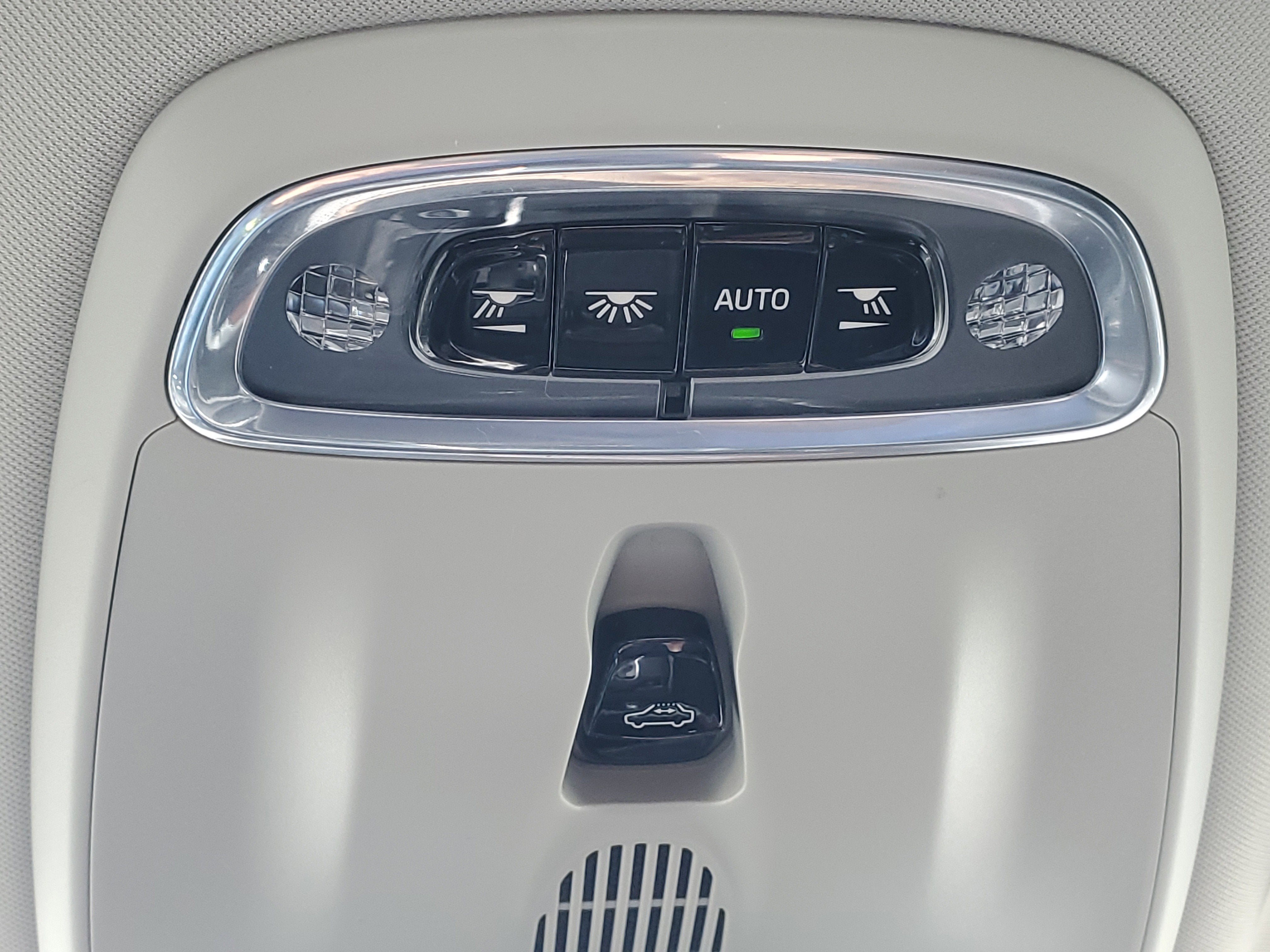 2022 Volvo S60 Momentum
