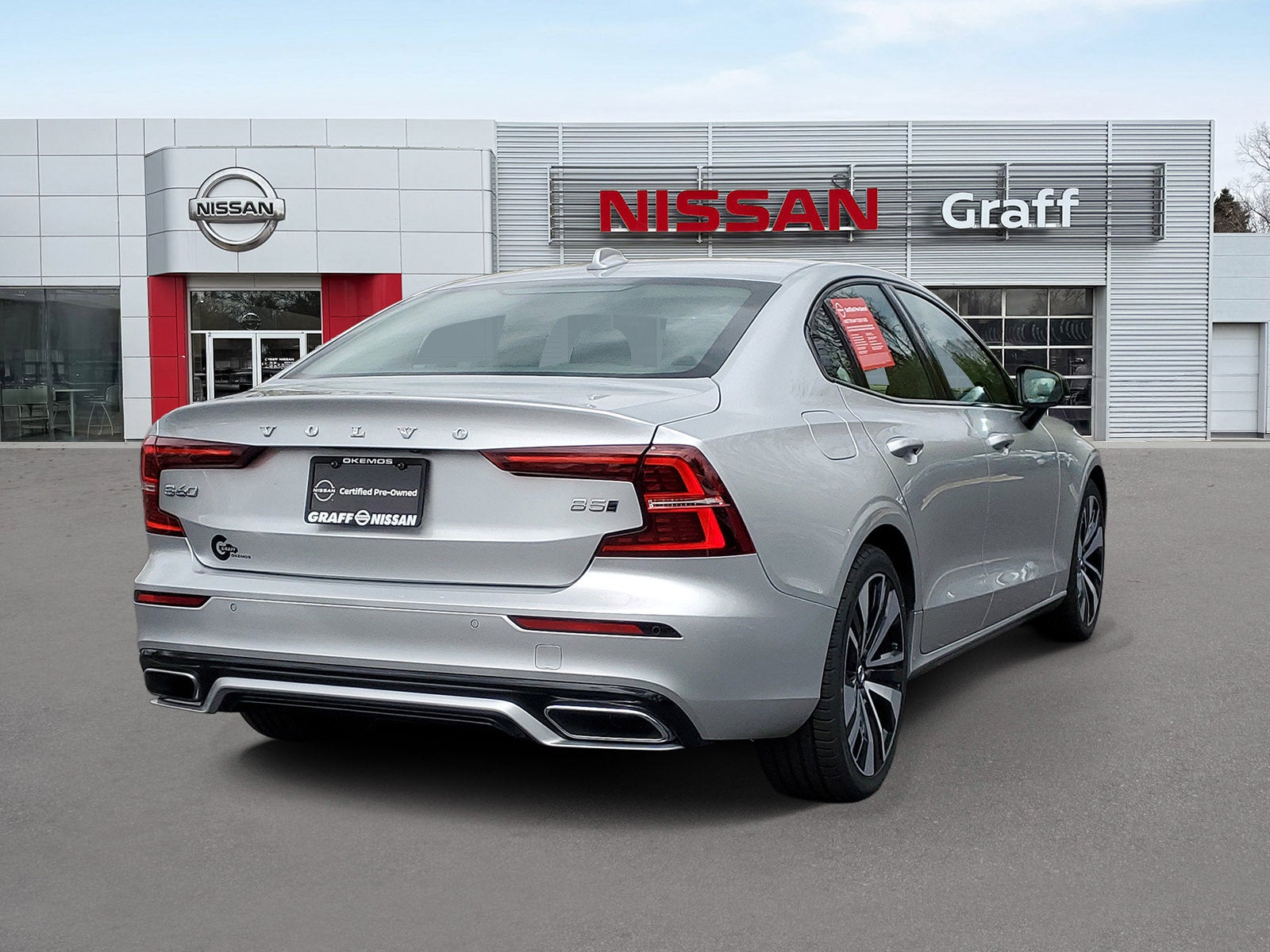 2022 Volvo S60 Momentum