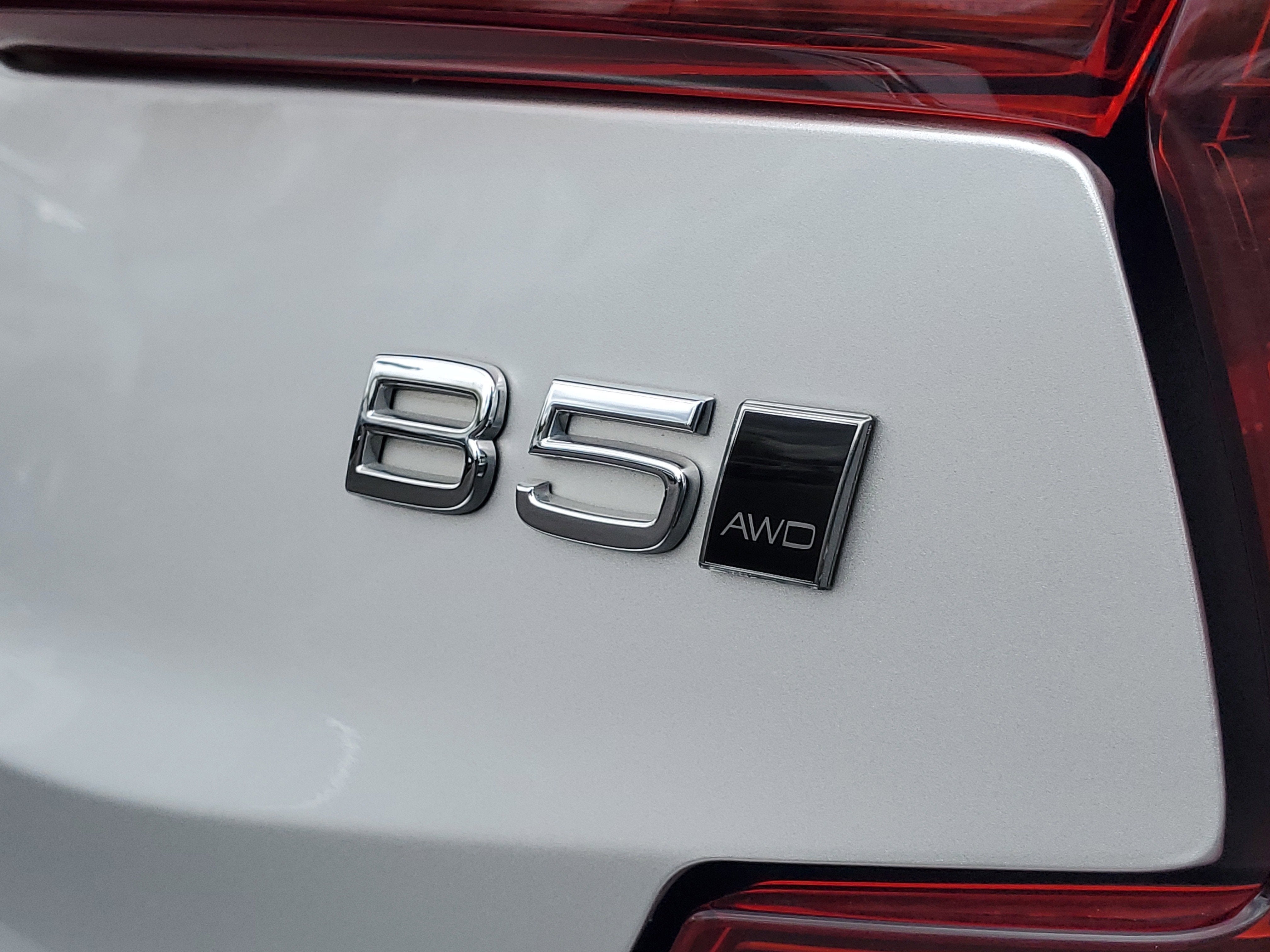 2022 Volvo S60 Momentum