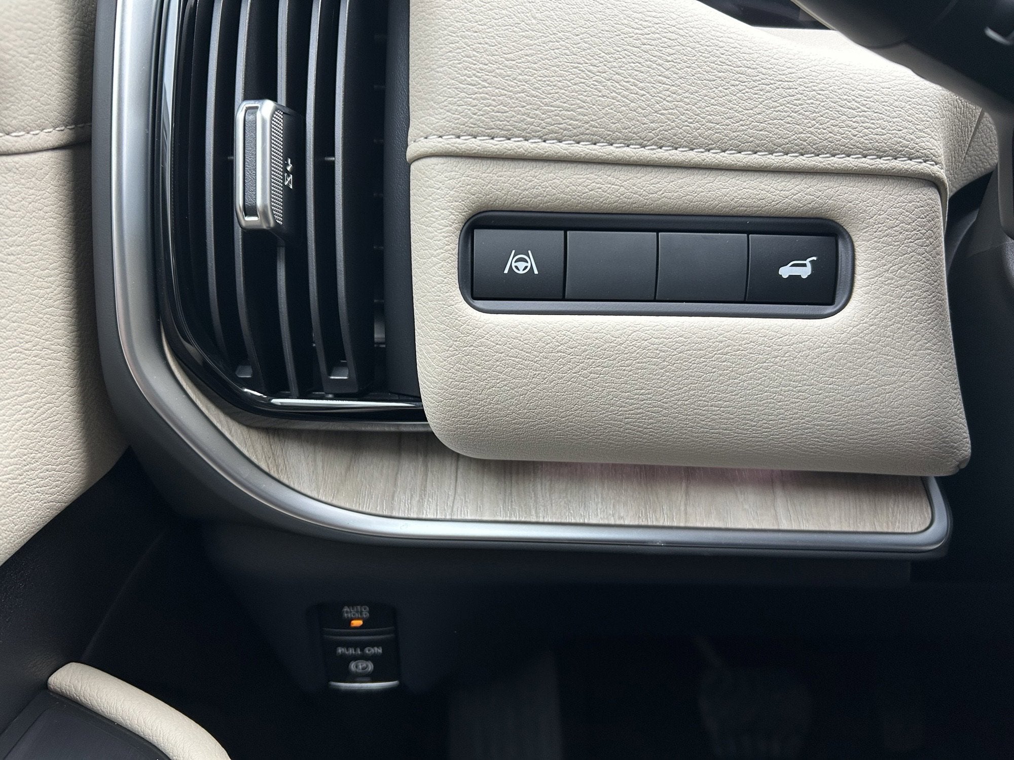 2026 Nissan Armada 4X4 Platinum