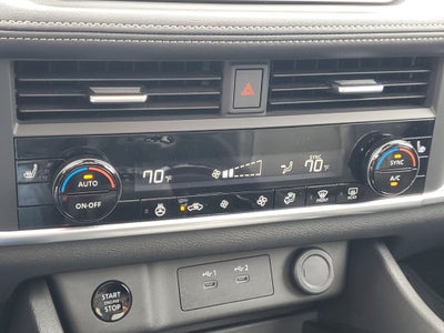 2024 Nissan Rogue SV
