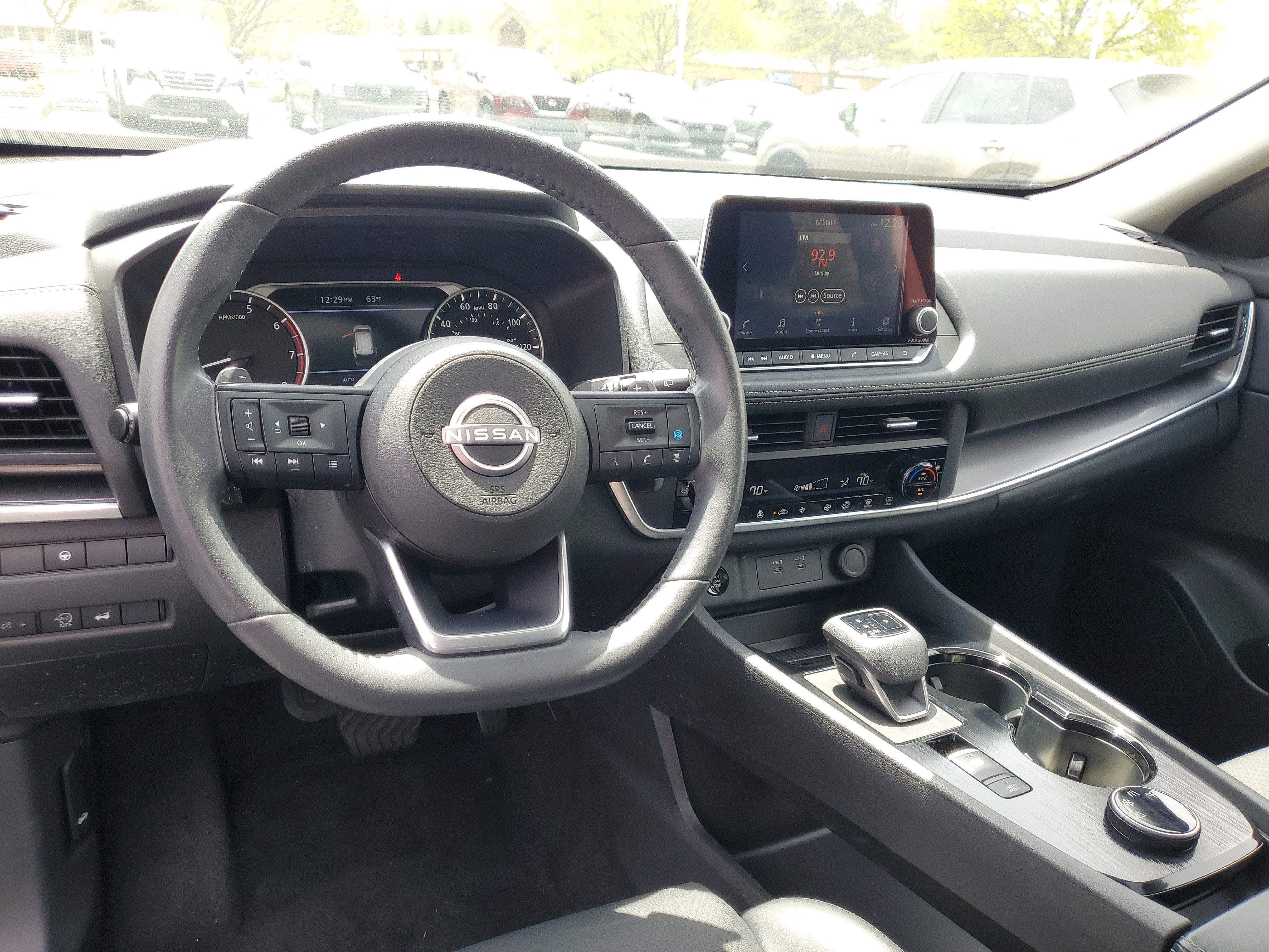2024 Nissan Rogue SV