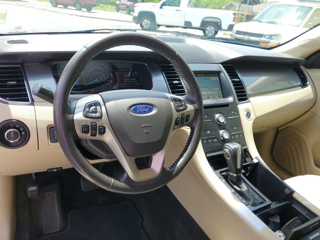 2016 Ford Taurus SEL