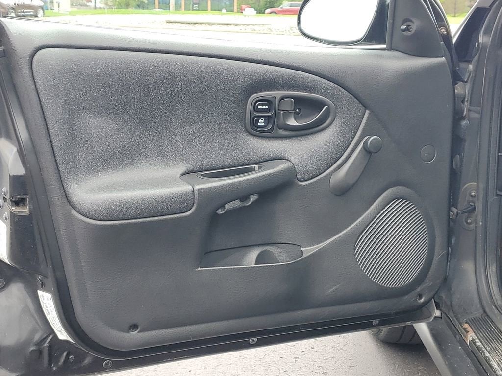 2000 Saturn SL BASE