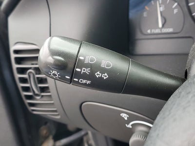2000 Saturn SL BASE