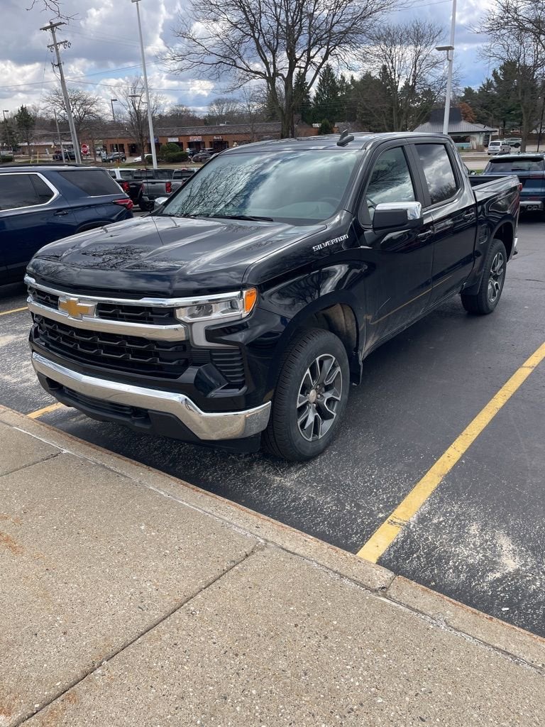 2024 Chevrolet Silverado 1500 LT (2FL)