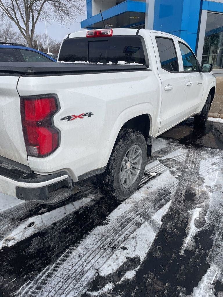 2025 Chevrolet Colorado WT/LT