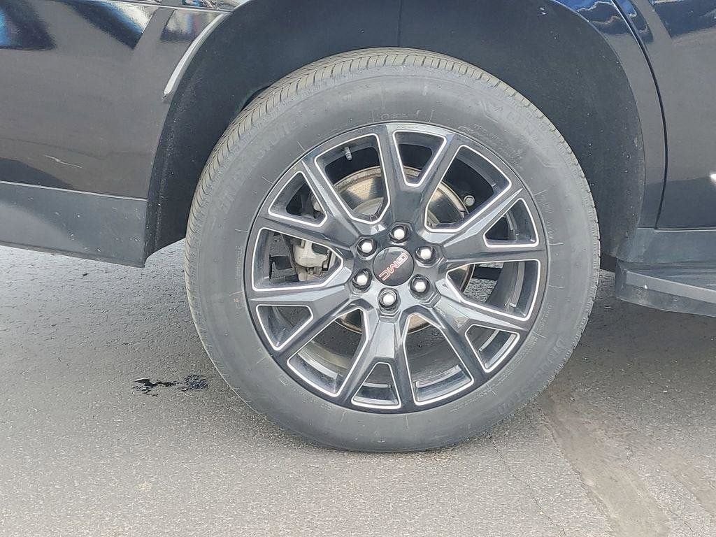 2024 GMC Yukon SLT