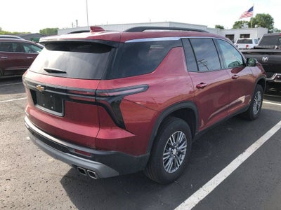 2025 Chevrolet Traverse LT