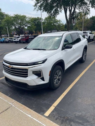 2024 Chevrolet Traverse LT