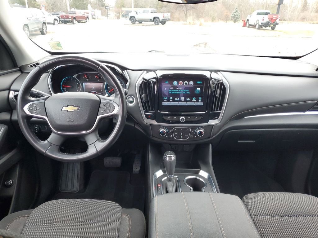 2018 Chevrolet Traverse LT Cloth