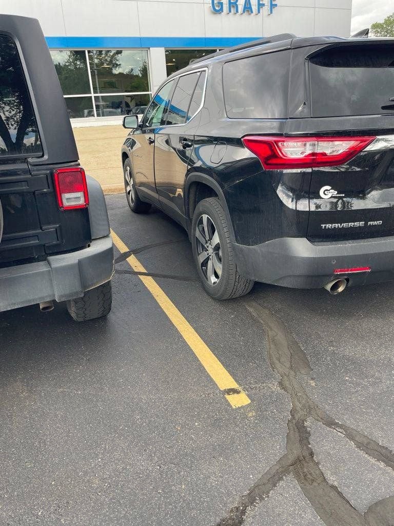 2020 Chevrolet Traverse LT Leather