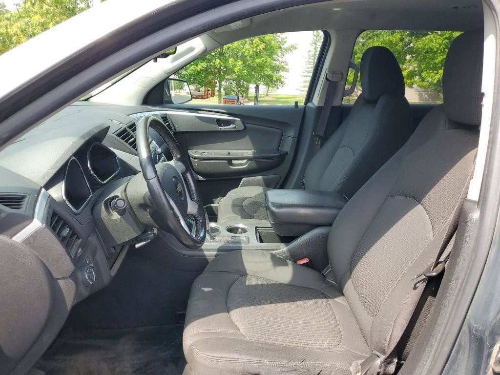 2010 Chevrolet Traverse LT w/1LT