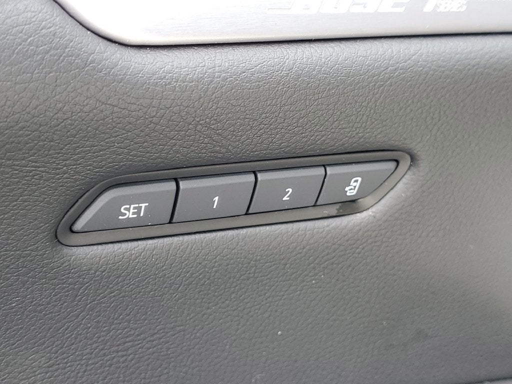2023 Cadillac XT5 FWD Premium Luxury