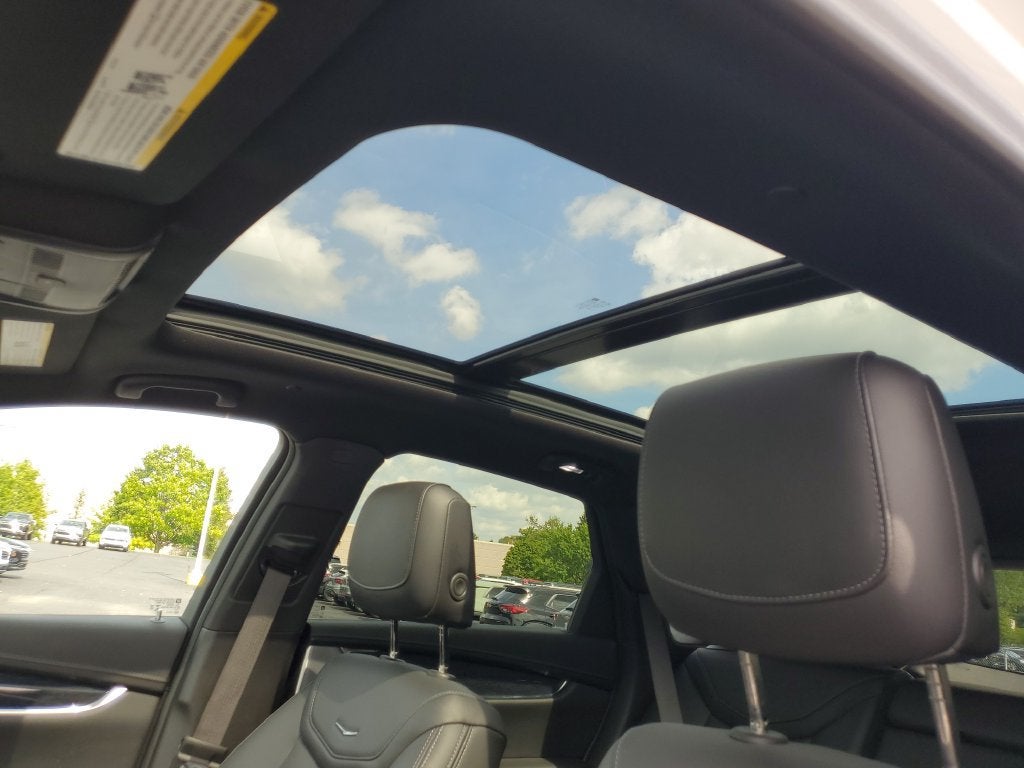 2023 Cadillac XT5 FWD Premium Luxury