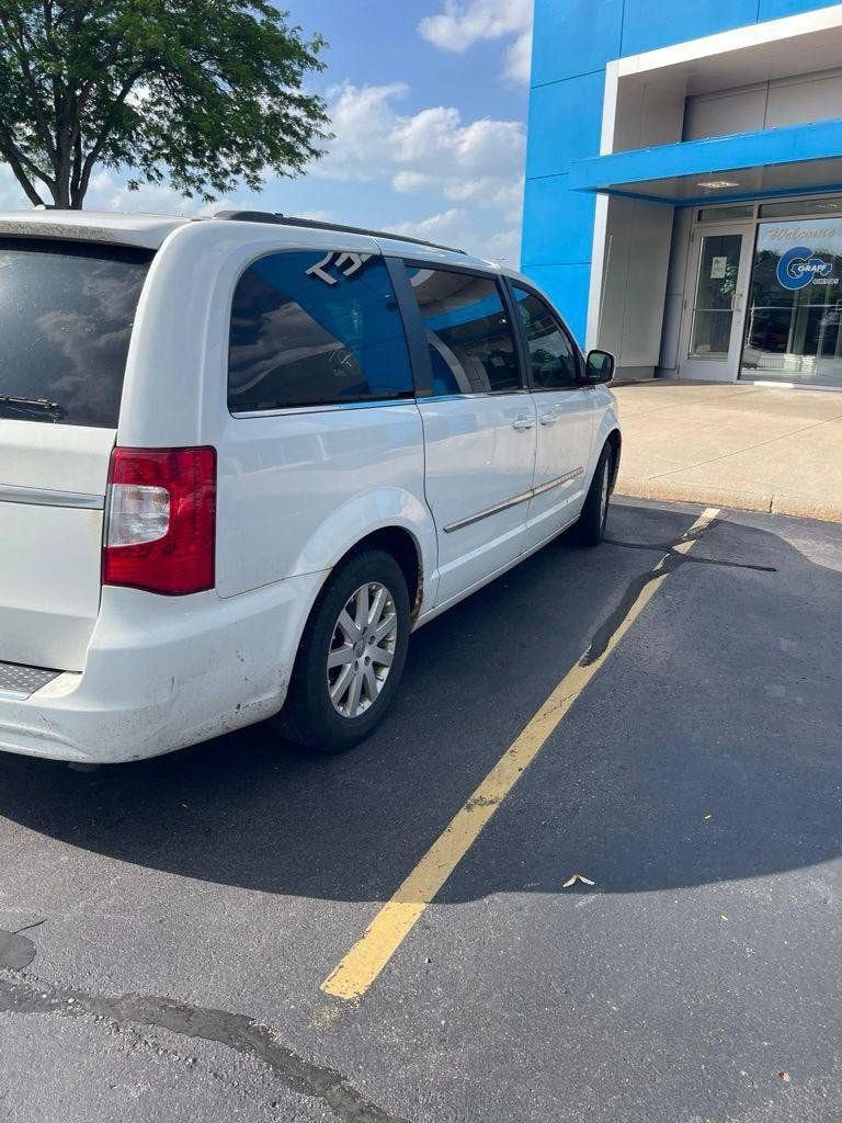 2014 Chrysler Town & Country Touring